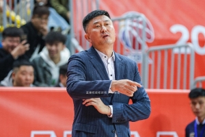 首轮遇上上海！杜锋：不管对阵的是谁 季后赛都会去拼每一位对手