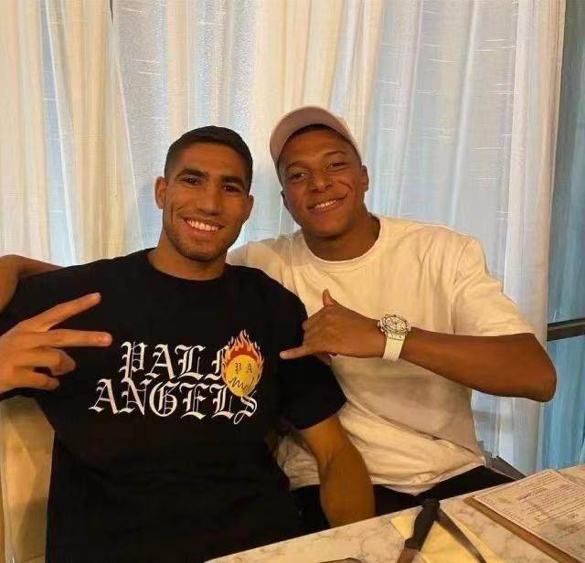 1708558905777004001.jpg 13f1da9ba81d778589328279889f740.jpg